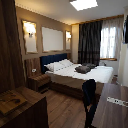 Hotell Amber 4*